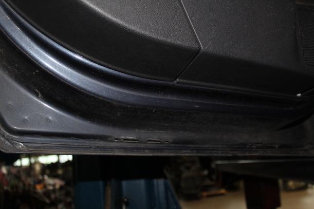 Foto: TÜR HINTEN LINKS eines Opel Astra 1.7 CDTI Caravan