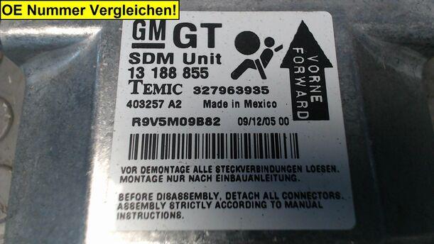 Foto: STEUERGERÄT AIRBAG eines Opel Astra 1.7 CDTI Caravan Sport