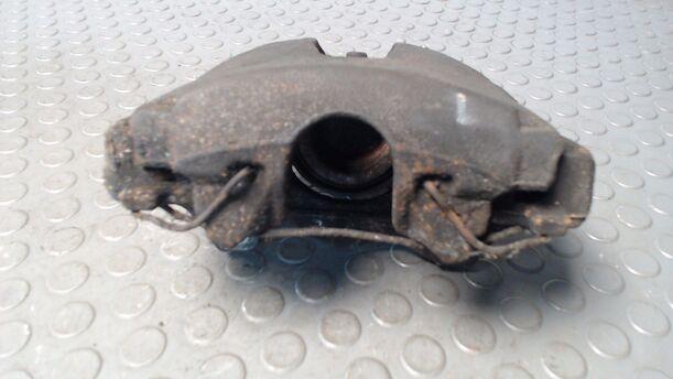 Foto: BREMSSATTEL VORN LINKS eines Opel Astra 1.7 CDTI Caravan Sport