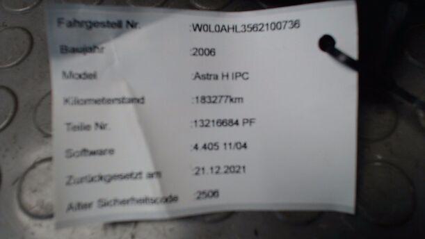 Foto: TACHOEINHEIT eines Opel Astra 1.7 CDTI Caravan Trophy