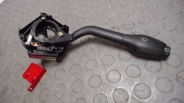 Foto: SCHEIBENWISCHERSCHALTER eines VW Polo