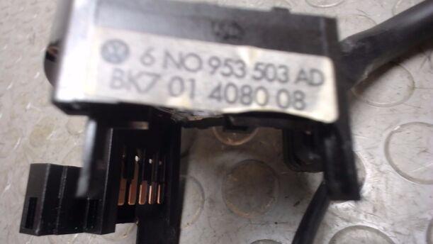 Foto: SCHEIBENWISCHERSCHALTER eines VW Polo