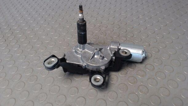 Foto: SCHEIBENWISCHERMOTOR HINTEN eines VW Polo 1.4