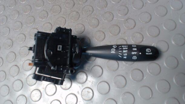 Foto: SCHEIBENWISCHERSCHALTER eines Suzuki Alto 1.0 Sport