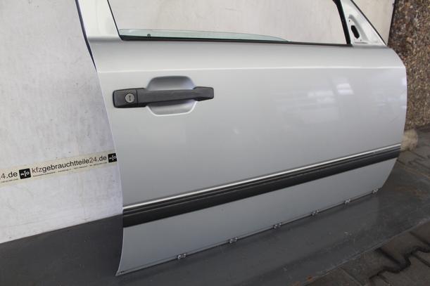 Foto: TÜR VORN RECHTS eines Mercedes-Benz 200