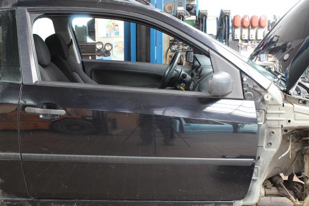 Foto: TÜR RECHTS (3-Türer) eines Ford Fiesta 1.6