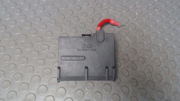 Foto: SICHERUNGSKASTEN BATTERIE eines Ford Fiesta 1.6 Sport