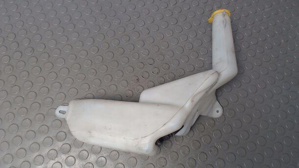 Foto: SCHEIBENWASCHBEHÄLTER eines Opel Astra Cabrio 1.8 16V