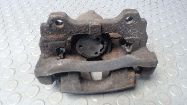 Foto: BREMSSATTEL VORN RECHTS eines Opel Corsa 1.0 12V