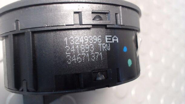 Foto: LICHTSCHALTER eines Opel Corsa 1.0 12V