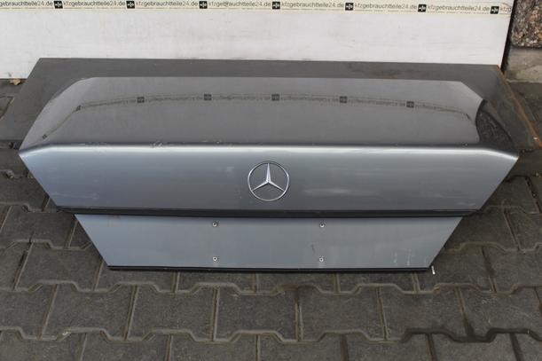 Foto: HECKKLAPPE / HECKDECKEL eines Mercedes-Benz 200