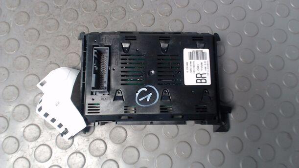 Foto: DISPLAY/ INFORMATIONSDISPLAY eines Opel Zafira 1.8