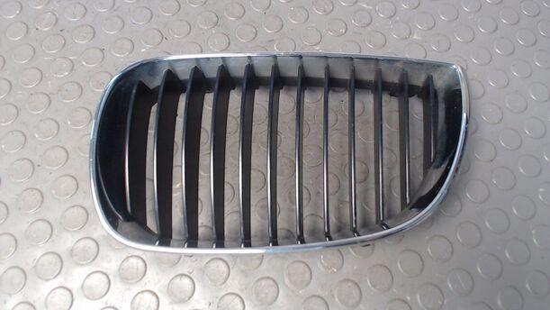 Foto: HAUBENNIERE LINKS eines BMW 118d DPF SR
