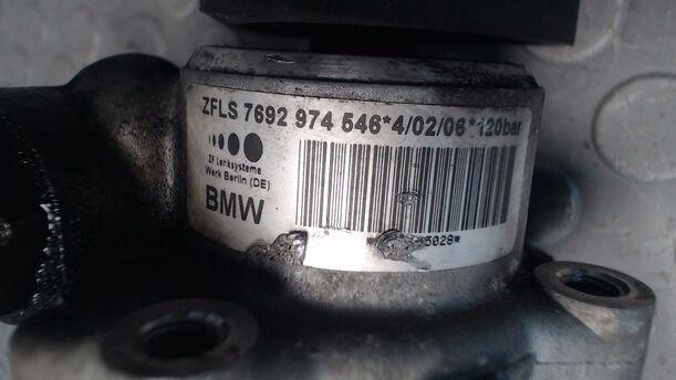 Foto: PUMPE SERVOLENKUNG eines BMW 118d DPF SR