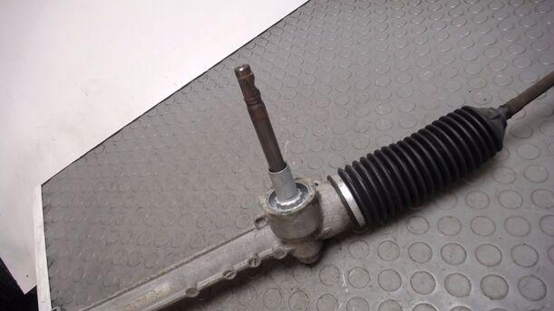Foto: LENKUNG eines Fiat Panda 1.1