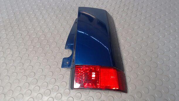 Foto: REFLEKTOR MIT BLENDE RECHTS eines Opel Meriva 1.6 16V