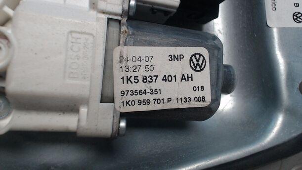 Foto: FENSTERHEBER ELEKTRISCH VORN LINKS eines VW Golf Variant 1.9 TDI DPF