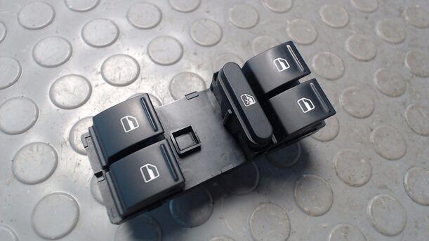 Foto: FENSTERHEBERSCHALTER eines VW Golf Variant 1.9 TDI DPF