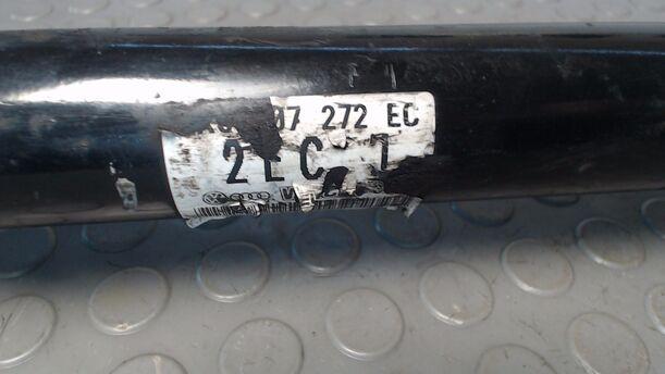 Foto: ANTRIEBSWELLE RECHTS eines VW Golf Variant 1.9 TDI DPF