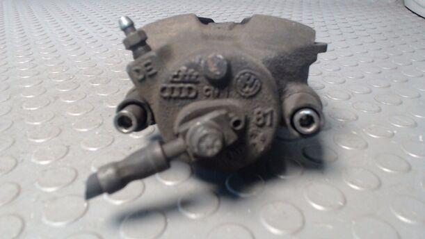 Foto: BREMSSATTEL VORN LINKS eines VW Golf Variant 1.9 TDI DPF