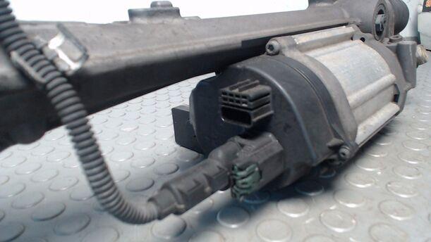 Foto: LENKGETRIEBE ELEKTRISCH eines VW Golf Variant 1.9 TDI DPF