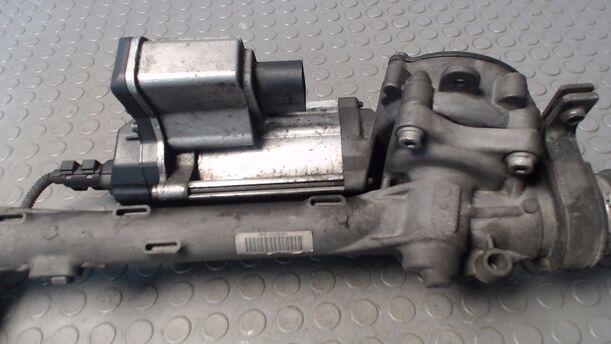 Foto: LENKGETRIEBE ELEKTRISCH eines VW Golf Variant 1.9 TDI DPF