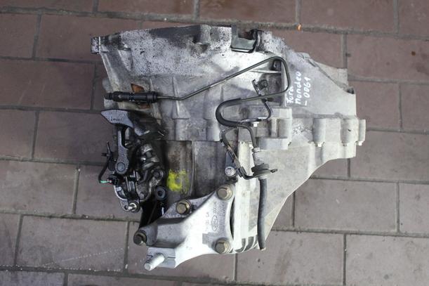 Foto: SCHALTGETRIEBE 6-GANG eines Ford Mondeo 2.0 Turnier TDCi DPF