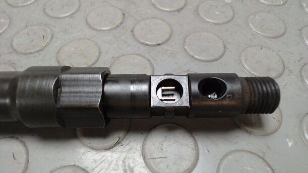 Foto: DIESELEINSPRITZDÜSE eines Ford Mondeo 2.0 Turnier TDCi DPF