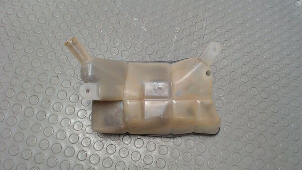 Foto: AUSGLEICHSBEHÄLTER eines Ford Mondeo 2.0 Turnier TDCi DPF