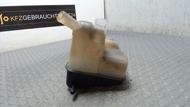 Foto: AUSGLEICHSBEHÄLTER eines Ford Mondeo 2.0 Turnier TDCi DPF