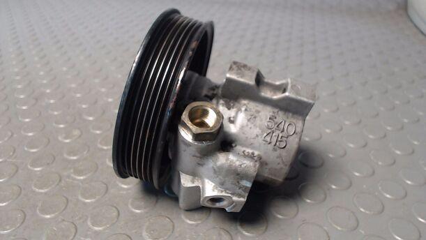 Foto: PUMPE SERVOLENKUNG/ SERVOPUMPE eines Daewoo Kalos 1.4 Sport