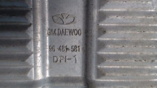 Foto: ÖLWANNE F14D3 eines Daewoo Kalos 1.4 Sport