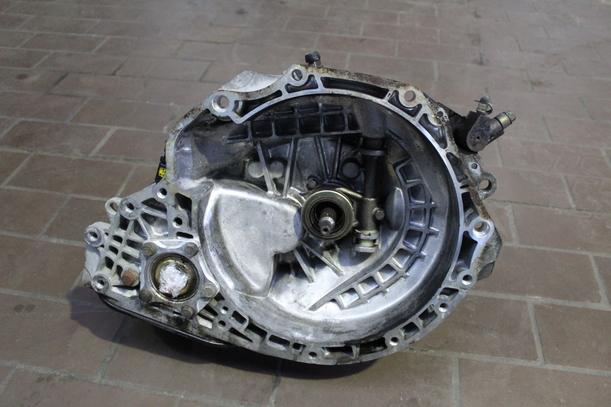 Foto: SCHALTGETRIEBE SY028422 ( UNGEPRÜFT ) eines Daewoo Kalos 1.4 Sport