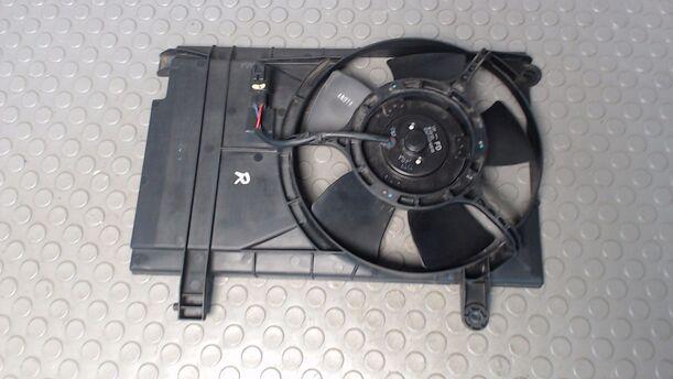 Foto: ELEKTROLÜFTER ( RECHTS ) eines Daewoo Kalos 1.4 Sport