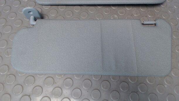 Foto: SONNENBLENDEN eines Daewoo Kalos 1.4 Sport