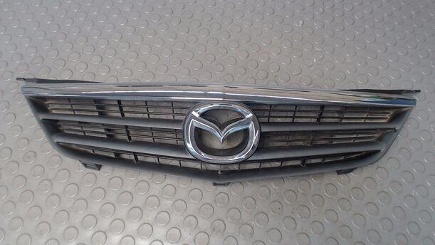 Foto: KÜHLERGRILL eines Mazda 626 2.0 TD CLX