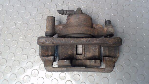 Foto: BREMSSATTEL VORN LINKS eines Mazda 626 2.0 TD CLX