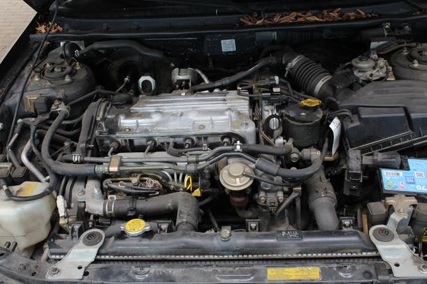 Foto: MOTOR DE04S08 eines Mazda 626 2.0 TD