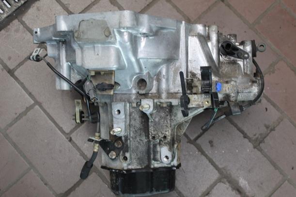 Foto: SCHALTGETRIEBE 5 GANG eines Mazda 626 2.0 TD