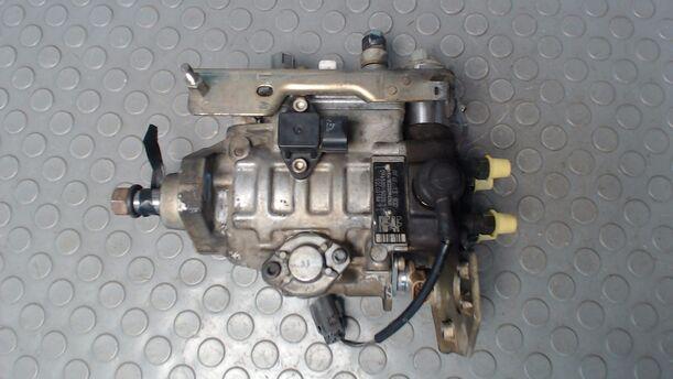 Foto: DIESELEINSPRITZPUMPE eines Mazda 626 2.0 TD CLX