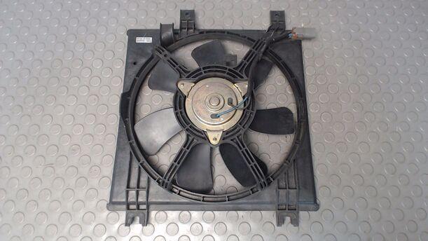 Foto: ELEKTROLÜFTER eines Mazda 626 2.0 TD CLX
