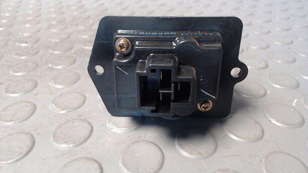 Foto: WIDERSTAND HEIZUNGSGEBLÄSE eines Mazda 626 2.0 TD CLX