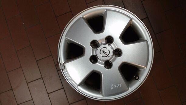 Foto: ALUFELGE 6X15 ET49 eines Opel Astra Cabrio 1.8 16V