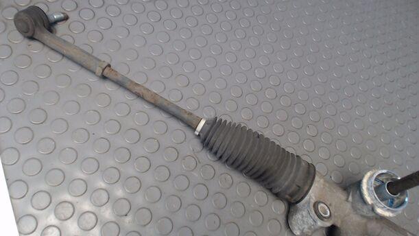Foto: LENKUNG eines Opel Corsa 1.0 12V
