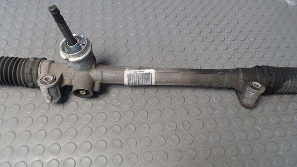 Foto: LENKUNG eines Opel Corsa 1.0 12V