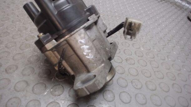 Foto: ZÜNDVERTEILER eines Mitsubishi Lancer 1,3