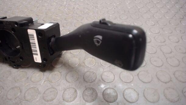 Foto: BLINKERSCHALTER / KOMBISCHALTER eines Audi A2 1.4 Sport