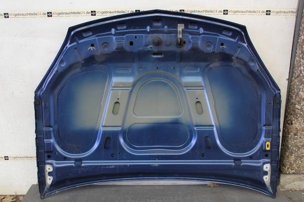 Foto: MOTORHAUBE (Lackierungsbedürftig) eines Opel Vectra 1.8 Caravan Sport