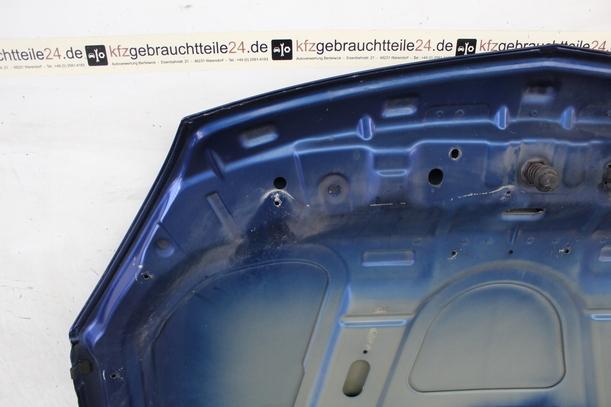 Foto: MOTORHAUBE (Lackierungsbedürftig) eines Opel Vectra 1.8 Caravan Sport