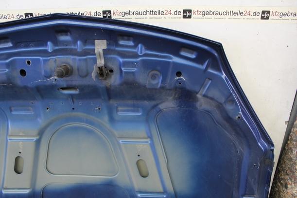 Foto: MOTORHAUBE (Lackierungsbedürftig) eines Opel Vectra 1.8 Caravan Sport